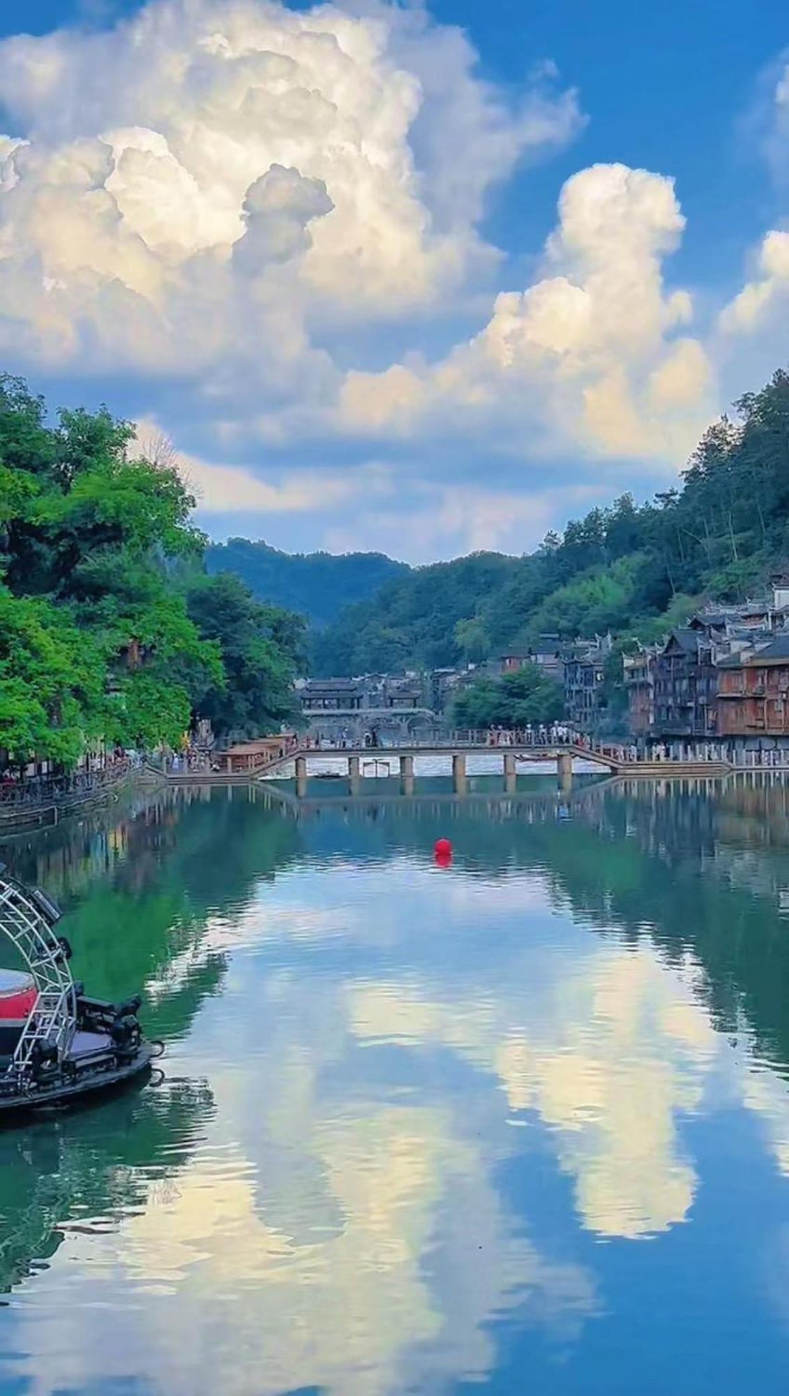 Fenghuang Memory Linjiang Inn Exterior foto